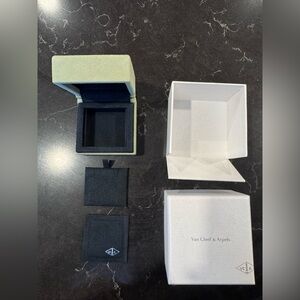 Van Cleef & Arpels Necklace Box (Empty)